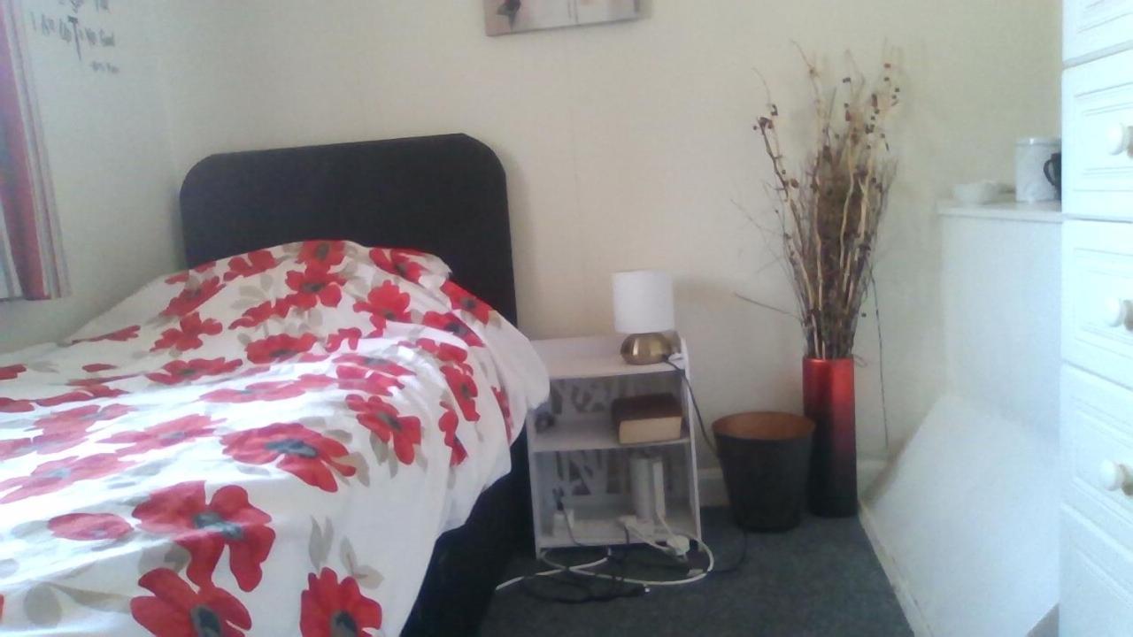 Small But Bright Single Room Not Far From City Centre Leicester Exterior photo
